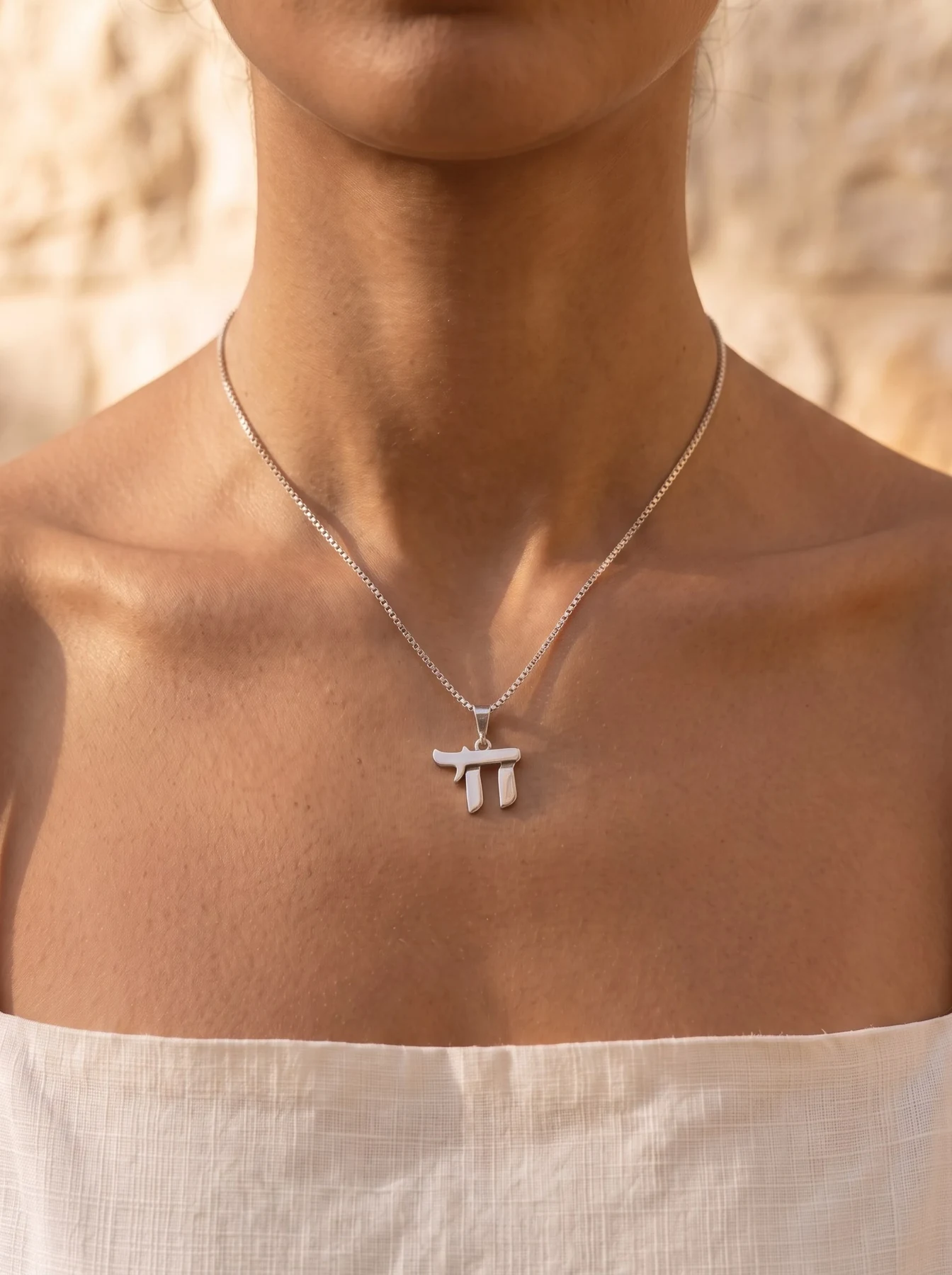Chai pendant detail